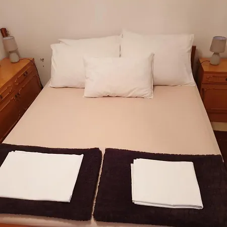 Ana Apartment