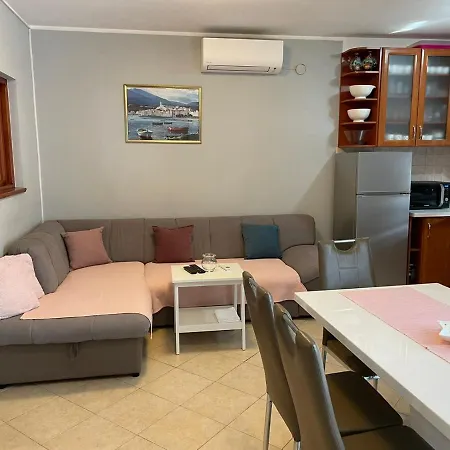 Ana Apartment Kostrena